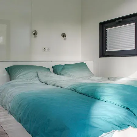 Maasparel Hotel en barco 5*